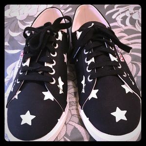 Superga Star lace up sneakers ⭐️